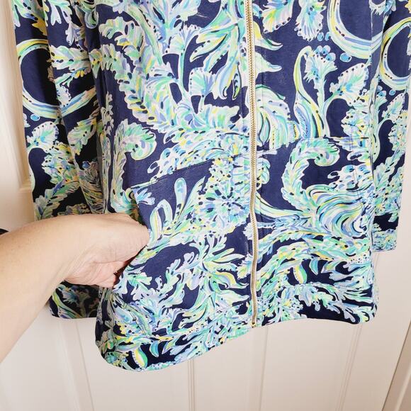 Lilly Pulitzer Jacket Medium Blue Betsey Floral Scuba Doo High Tide Athleisure - Picture 3 of 14
